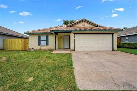3517 Alexandria Drive Arlington, TX 76015