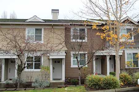 7525 129th Place SE #E102 Newcastle, WA 98056