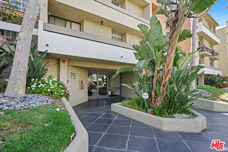 750 N Kings Rd Los Angeles, CA 90069