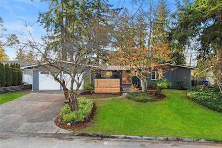 1421 150th Ave SE Bellevue, WA 98007