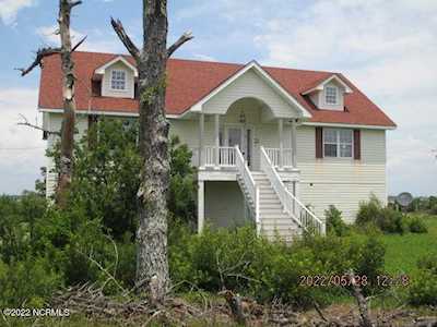 195 Bayview Drive Harkers Island, NC 28531