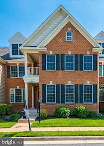 41829 Bristow Manor Dr Ashburn, VA 20148