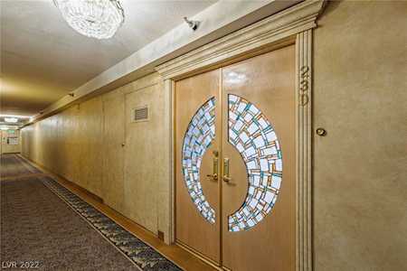 3111 Bel Air Dr #23D Las Vegas, NV 89109