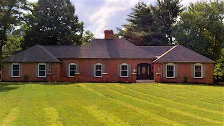 200 Paradise Ln Nicholasville, KY 40356