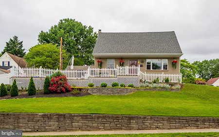 326 Woodlyn Circle E Woodlyn, PA 19094