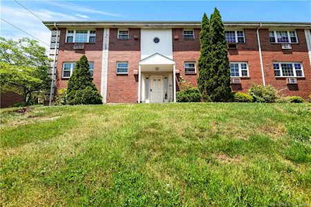 37 Sigwin Drive #37 Wallingford, CT 06492