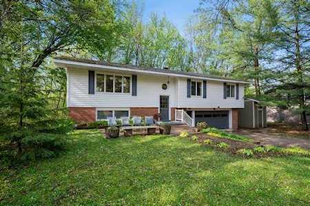 361 Maple Street Mahtomedi, MN 55115