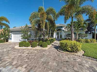 18001 Royal Hammock Blvd Naples, FL 34114