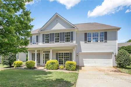 18521 Torrence Chapel Estates Circle Cornelius, NC 28031