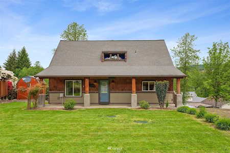 106 Lakewood Place Mossyrock, WA 98564
