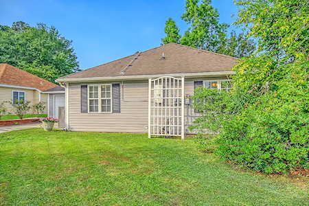 8685 Elsinore Ct North Charleston, SC 29406