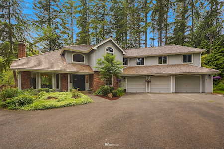 18328 NE 199th Place Woodinville, WA 98077