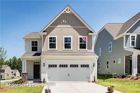 3851 Center Place Dr Harrisburg, NC 28075
