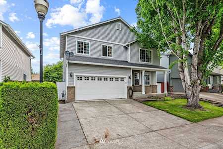 1975 Meadowood Loop Woodland, WA 98674