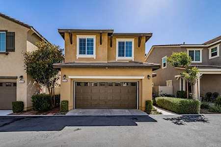 219 Dun Blazer Way Fallbrook, CA 92028