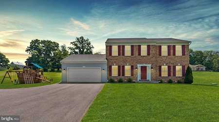 1947 Guenivere Dr Finksburg, MD 21048