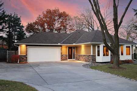 4550 Chatsworth Street N Shoreview, MN 55126