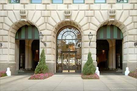 209 E Lake Shore Dr #6E Chicago, IL 60611