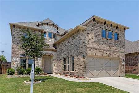 6729 Cambridge Drive North Richland Hills, TX 76180