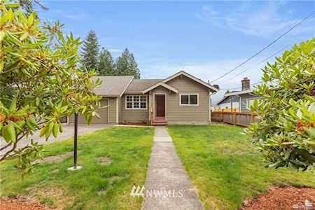 212 Sydney Ave N North Bend, WA 98045