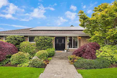 13422 SE 43rd St Bellevue, WA 98006