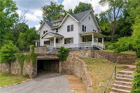 251 Fairway Dr Asheville, NC 28805