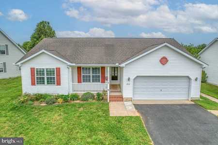 215 Quaker Hill Rd Magnolia, DE 19962