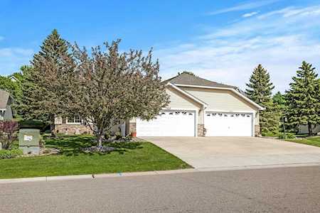 7626 Newbury Road Woodbury, MN 55125