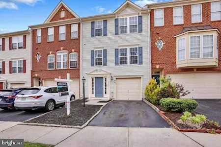 25401 Elm Terrace Aldie, VA 20105