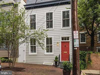 318 Royal St N Alexandria, VA 22314