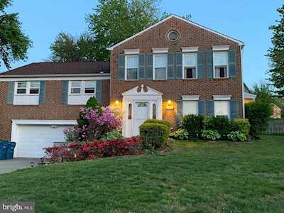 9521 Burning Branch Rd Burke, VA 22015