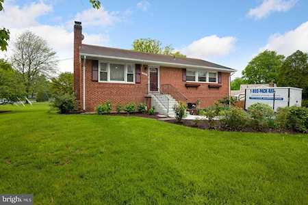 14801 Wood Home Rd Centreville, VA 20120