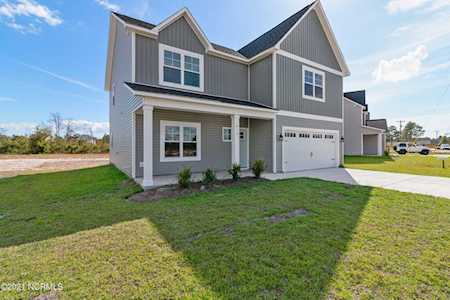 110 Ruby Yopp Circle Sneads Ferry, NC 28460