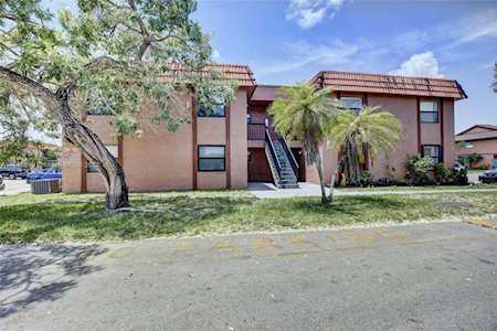 6480 W 27th Ct #11 Hialeah, FL 33016