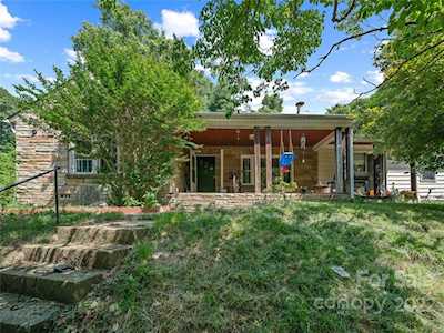 253 Walnut Creek Rd Marshall, NC 28753