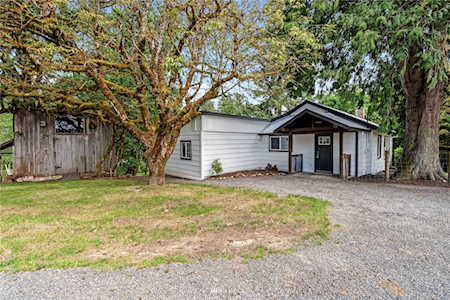 2817 NW Eddy Rock Rd La Center, WA 98629