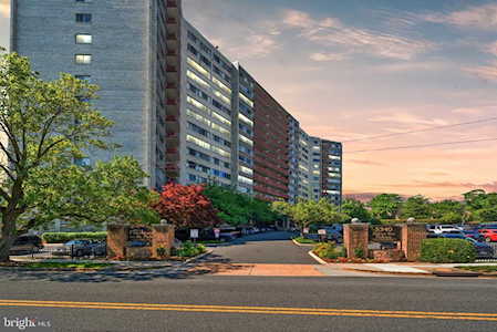 5340 Holmes Run Parkway #1103 Alexandria, VA 22304