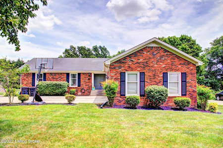 135 Winding Way Shelbyville, KY 40065
