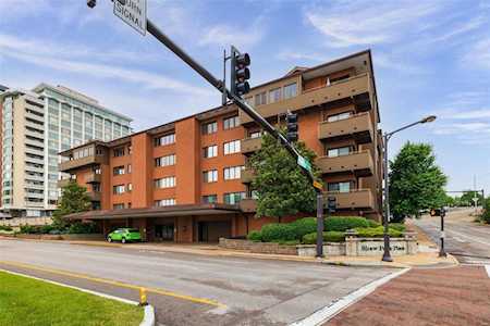 250 S Brentwood Blvd St Louis, MO 63105