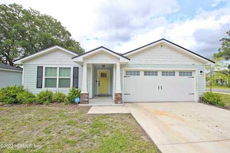 1253 Sarahs Landing Dr Jacksonville, FL 32221