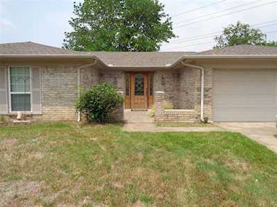 5521 Scott Drive North Richland Hills, TX 76180