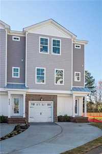 4319 Pinter Ln Norfolk, VA 23518