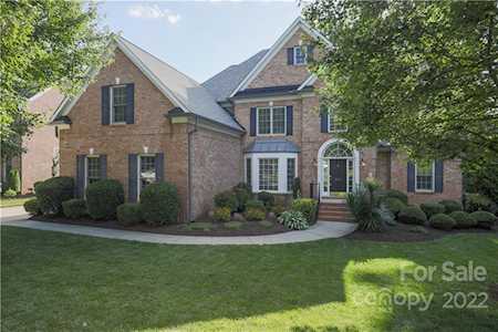 886 Hickory Stick Dr Fort Mill, SC 29715