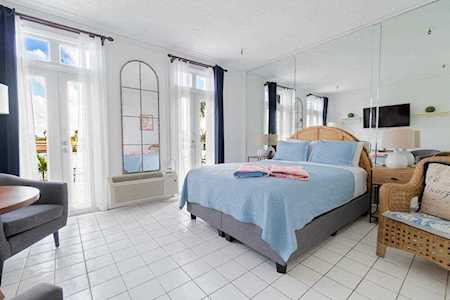 235 Sunrise Avenue #3041 Palm Beach, FL 33480