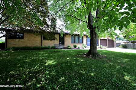 10111 Nanka Rd Louisville, KY 40272