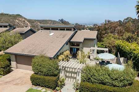 6681 S La Jolla Scenic Drive La Jolla, CA 92037