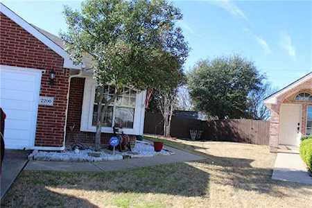 2200 Brookview Drive Mckinney, TX 75072