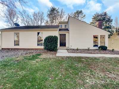 1627 Windy Rush Ln Gastonia, NC 28054