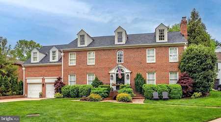 504 Richards Ln Alexandria, VA 22302