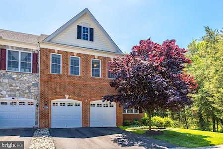 23338 Mount Middleton Square Ashburn, VA 20148